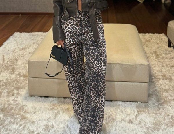 PANTALON DRIL CON DISEÑO EN TENDENCIA - Imagen 2